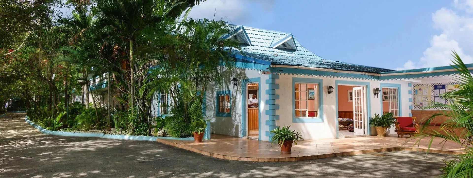 *** Hotel Legends Beach Resort Negril Jamaica